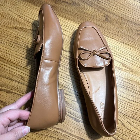 J. Crew Women's Bow Tan Loafer Size 9 - Picture 7 of 8